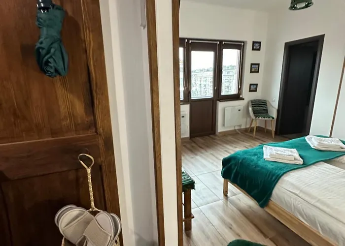 Romanian House Studio Bucureşti