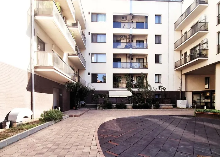 Old Town Spacious Apartment Bucureşti